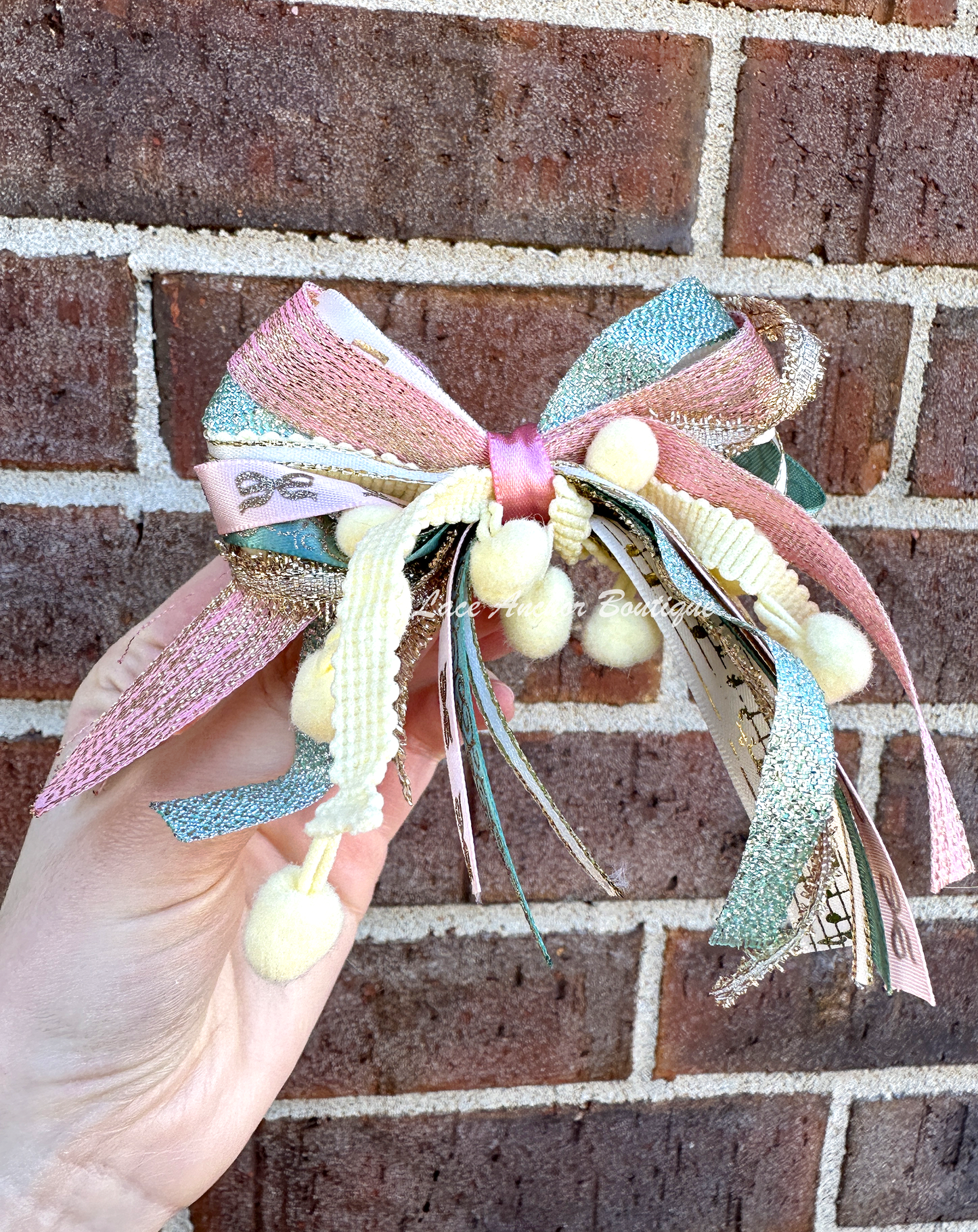 Jasmin Whimsical Bows