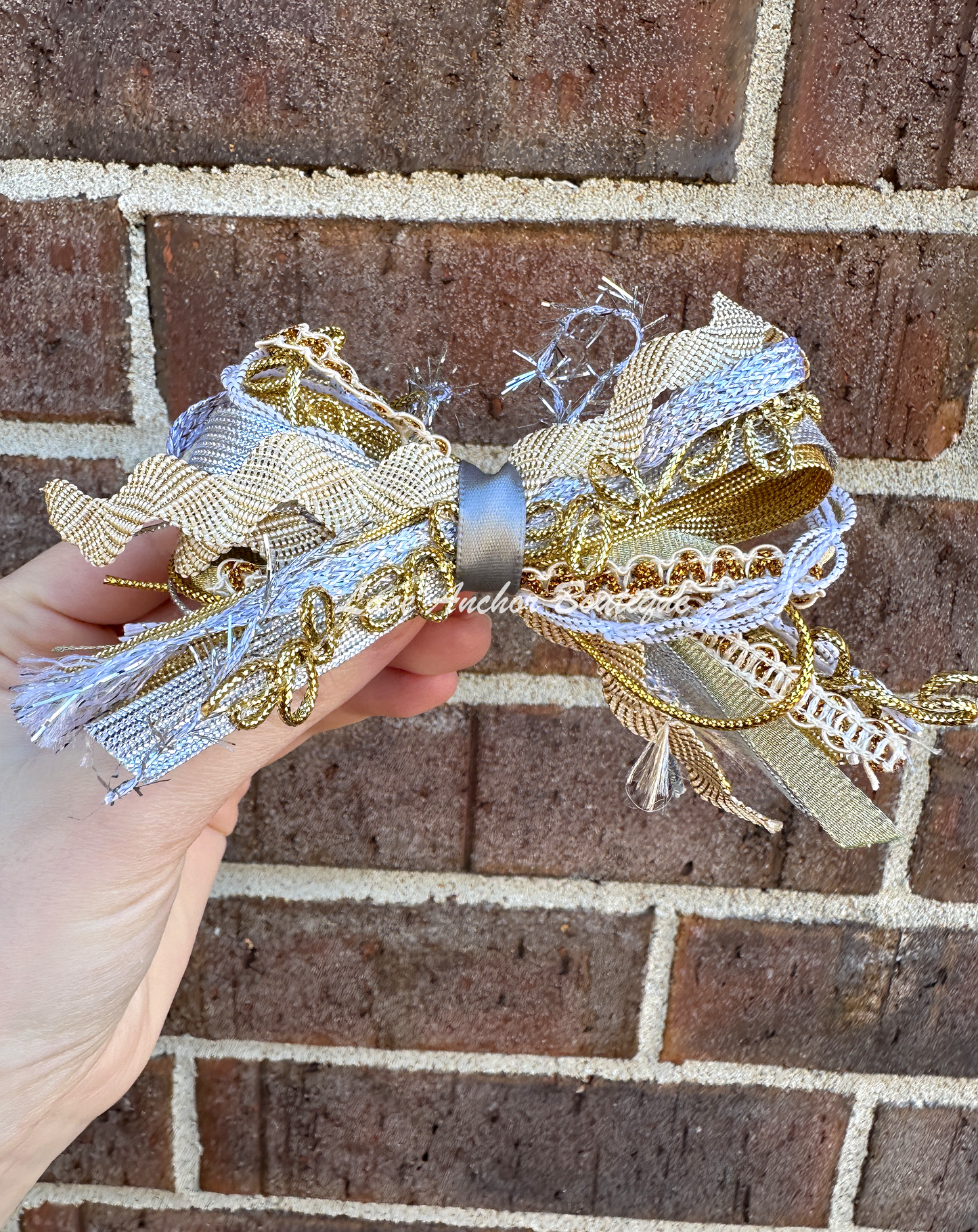 Jasmin Whimsical Bows