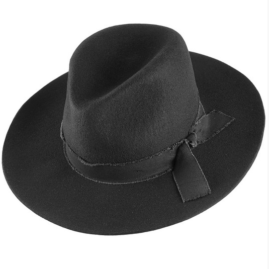 women's black felt hat